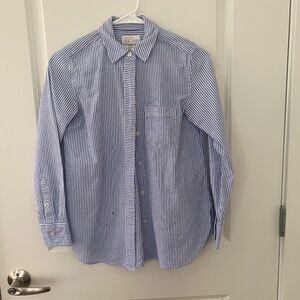 J.Crew Classic Fit Blue and White Striped Seersucker Cotton Button Down 00